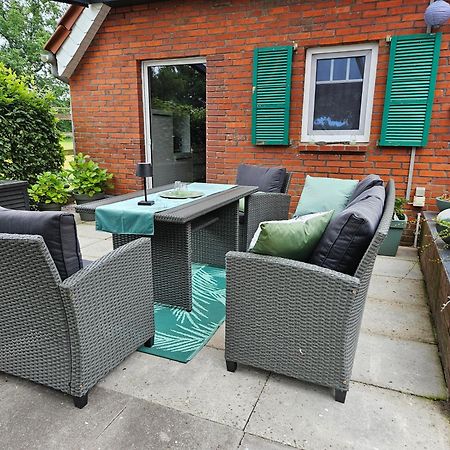 Kleines Ferienhaus Luettje Backhuus 35516 Uplengen Bagian luar foto